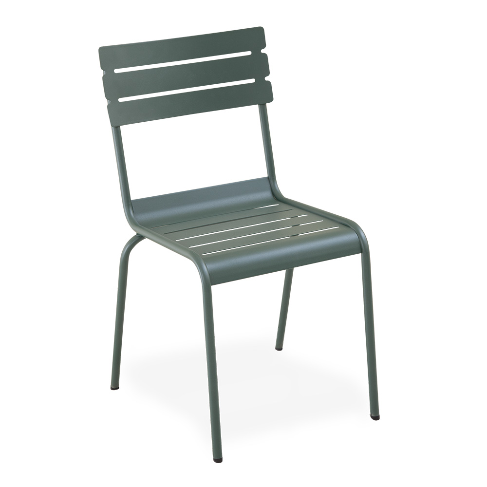 chaise en métal extérieur
